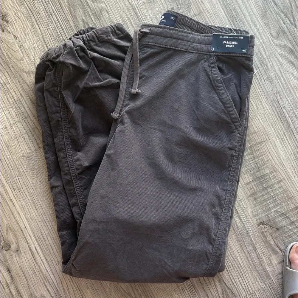 Hollister Corduroy Adjustable Rise Parachute Baggy Jogger Pants Size Large NWT - Picture 11 of 12